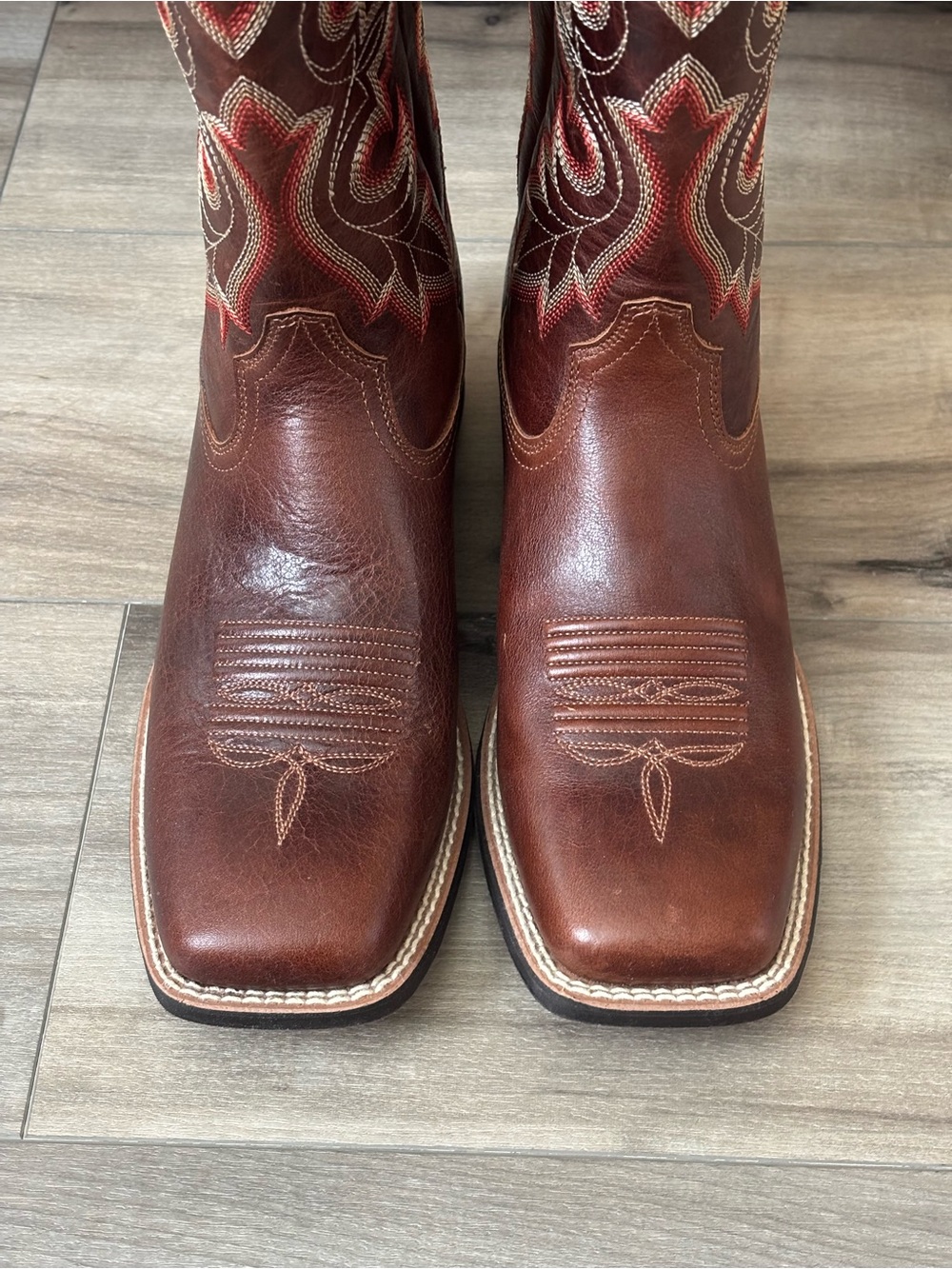 Ariat women’s cowgirl boots - Picture 4 of 13